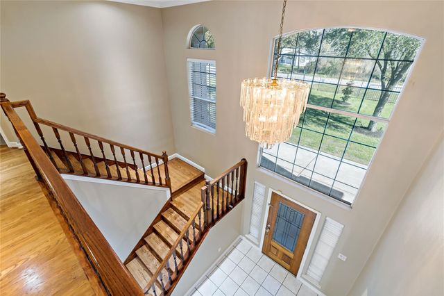 5631 Brookfield Drive, Houston, TX 77085