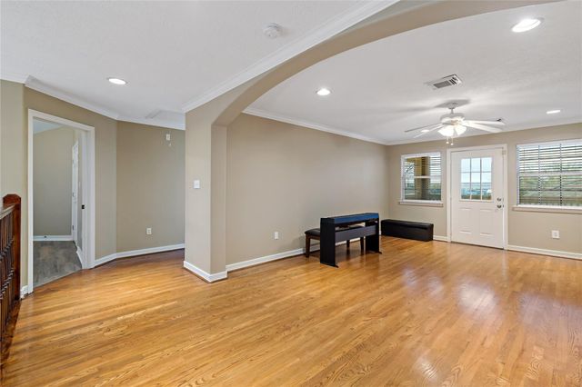 5631 Brookfield Drive, Houston, TX 77085