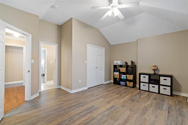 5631 Brookfield Drive, Houston, TX 77085