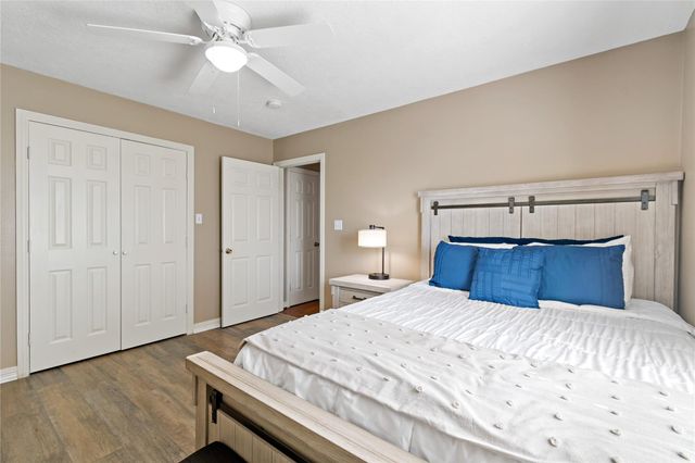 5631 Brookfield Drive, Houston, TX 77085