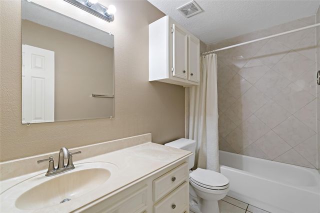 5631 Brookfield Drive, Houston, TX 77085