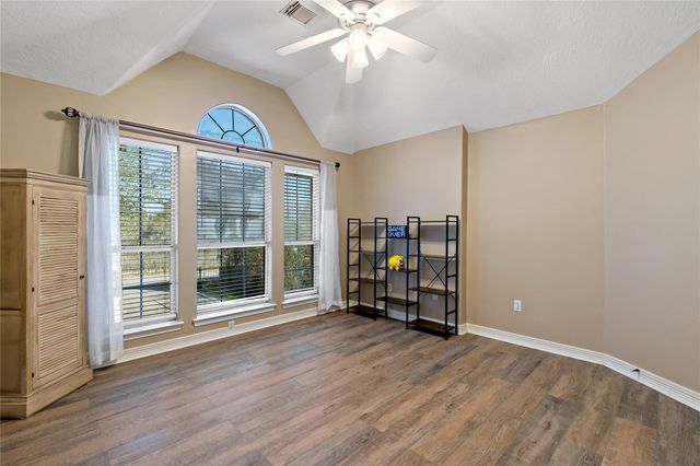5631 Brookfield Drive, Houston, TX 77085