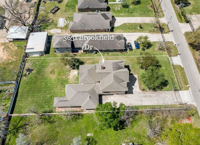 5631 Brookfield Drive, Houston, TX 77085