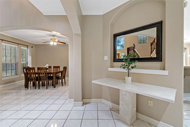 5631 Brookfield Drive, Houston, TX 77085