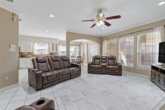 5631 Brookfield Drive, Houston, TX 77085