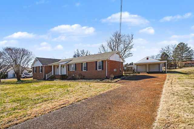 710 Washington Dr, Lebanon, TN 37087