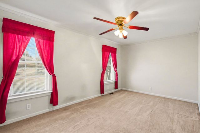 710 Washington Dr, Lebanon, TN 37087