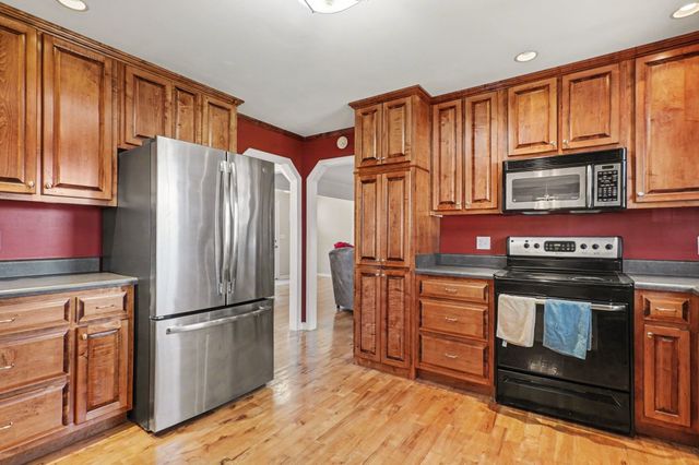 710 Washington Dr, Lebanon, TN 37087