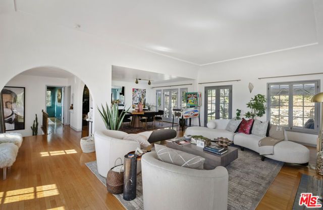 2614 Rutherford Drive, Los Angeles, CA 90068