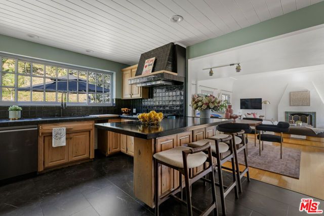 2614 Rutherford Drive, Los Angeles, CA 90068