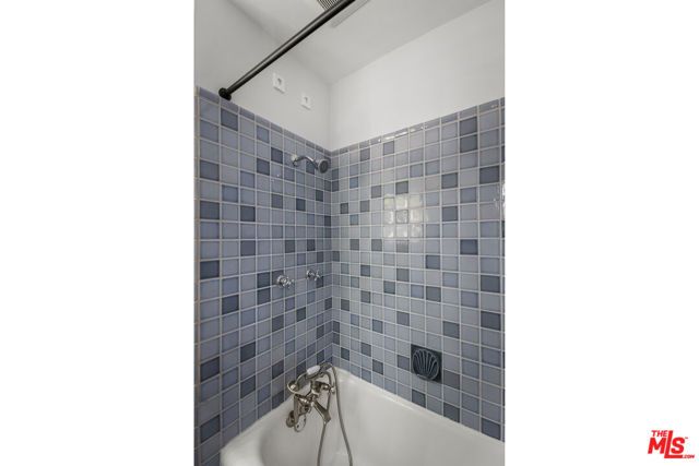 2614 Rutherford Drive, Los Angeles, CA 90068