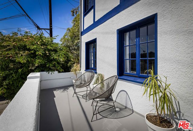 2614 Rutherford Drive, Los Angeles, CA 90068