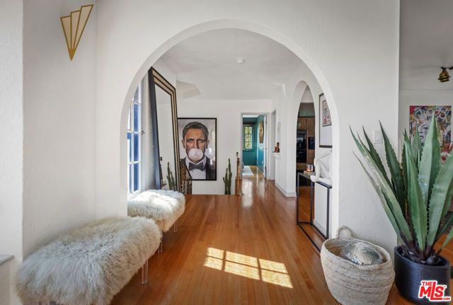 2614 Rutherford Drive, Los Angeles, CA 90068