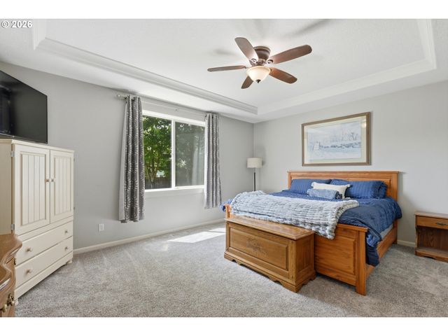 559 E 16TH St, Lafayette, OR 97127