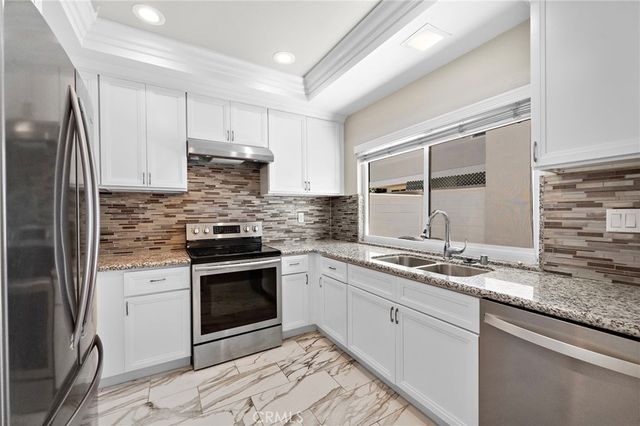 12 Nutwood, Irvine, CA 92604