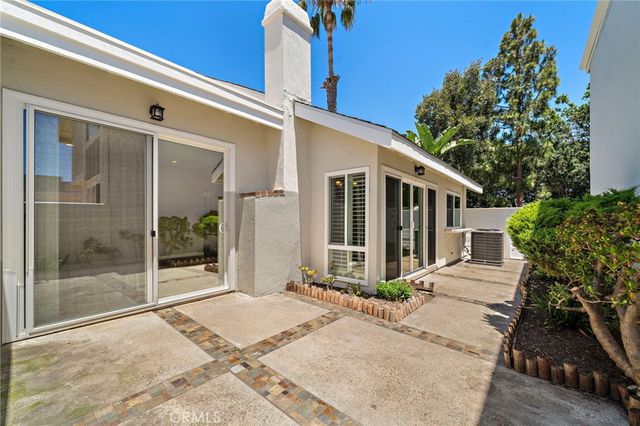 12 Nutwood, Irvine, CA 92604