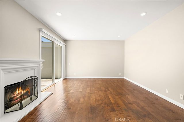 12 Nutwood, Irvine, CA 92604