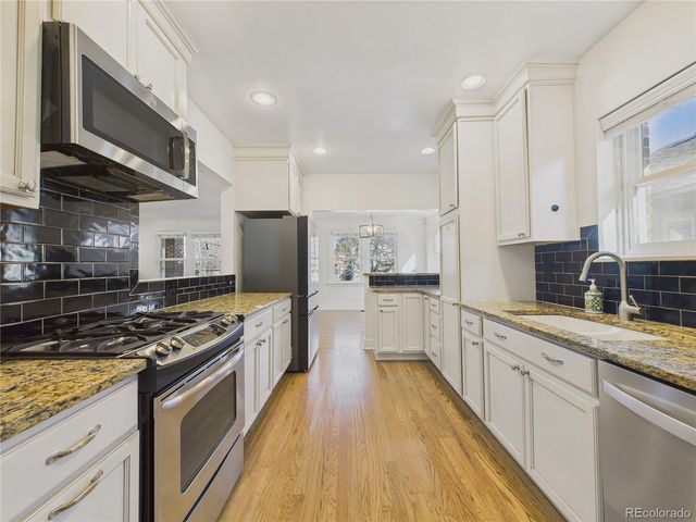 3334 W 37th Avenue, Denver, CO 80211