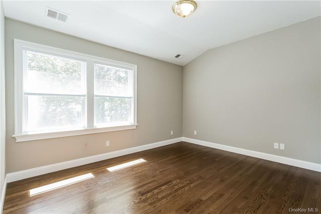 20 Walker Avenue, Rye, NY 10580