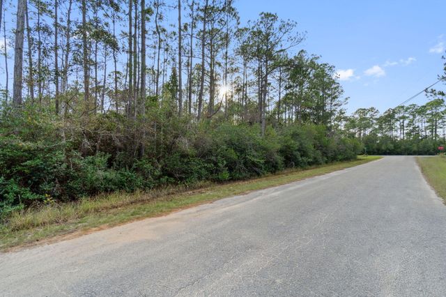6531 Liberty Street, Navarre, FL 32566