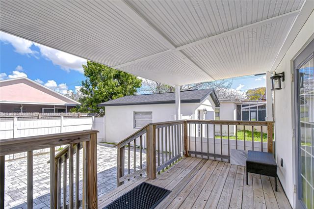 2903 W IVY STREET, Tampa, FL 33607