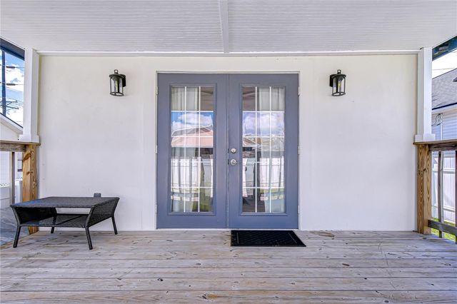 2903 W IVY STREET, Tampa, FL 33607