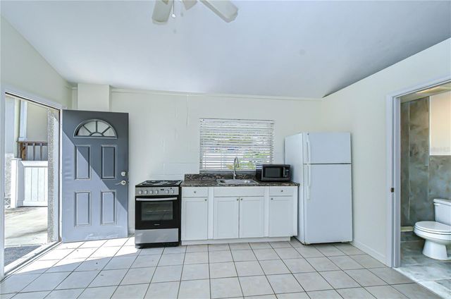 2903 W IVY STREET, Tampa, FL 33607