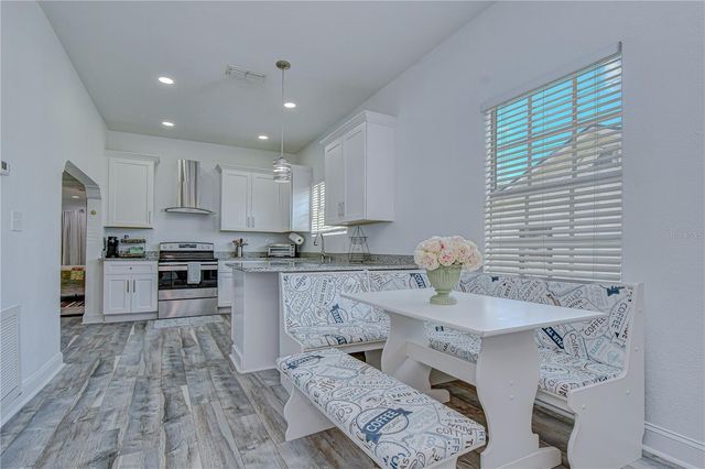 2903 W IVY STREET, Tampa, FL 33607