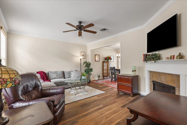 4275 Four Oaks Boulevard, Tallahassee, FL 32311