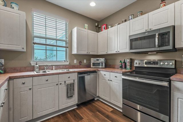 4275 Four Oaks Boulevard, Tallahassee, FL 32311