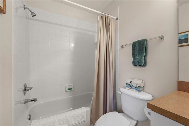 4275 Four Oaks Boulevard, Tallahassee, FL 32311