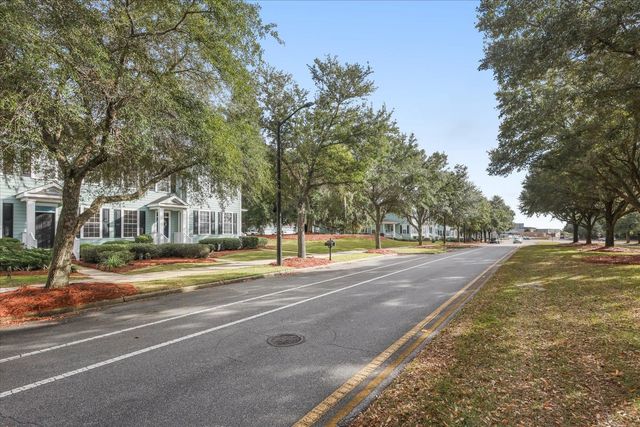 4275 Four Oaks Boulevard, Tallahassee, FL 32311