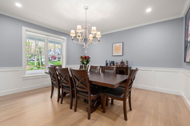55 Oakdale Ave, Weston, MA 02493