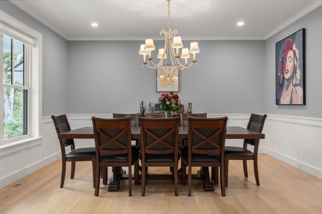 55 Oakdale Ave, Weston, MA 02493