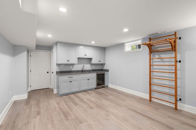 55 Oakdale Ave, Weston, MA 02493