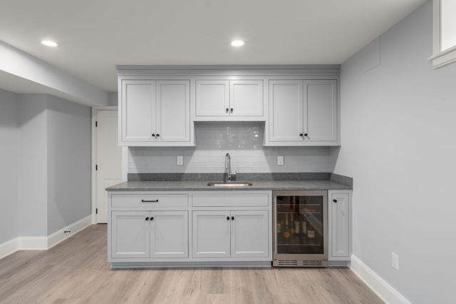 55 Oakdale Ave, Weston, MA 02493