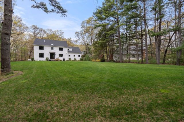55 Oakdale Ave, Weston, MA 02493