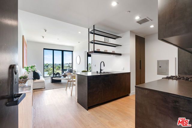 10700 Tabor Street 410, Los Angeles, CA 90034