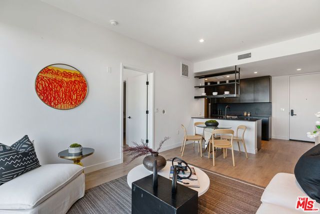 10700 Tabor Street 410, Los Angeles, CA 90034