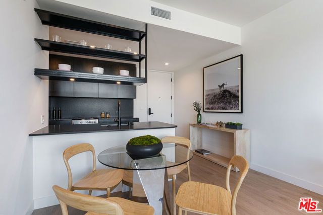 10700 Tabor Street 410, Los Angeles, CA 90034