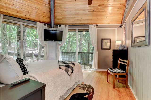196 Treetopper Circle, Big Canoe, GA 30143