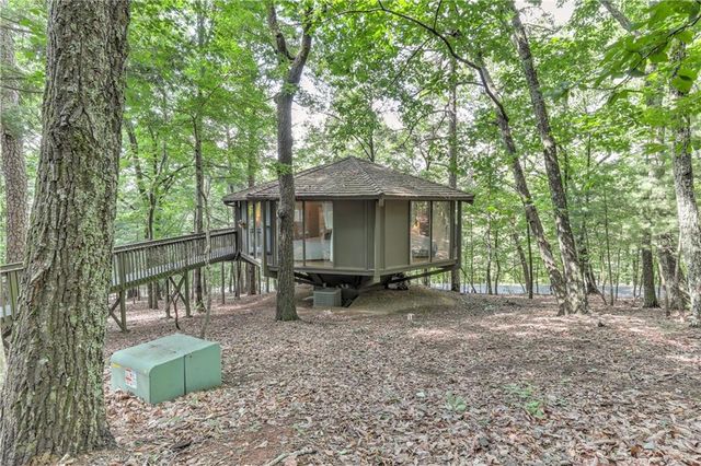 196 Treetopper Circle, Big Canoe, GA 30143