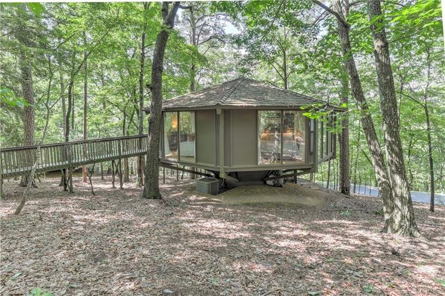 196 Treetopper Circle, Big Canoe, GA 30143