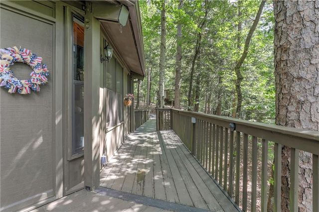 196 Treetopper Circle, Big Canoe, GA 30143