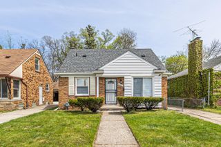 18484 Warwick Street, Detroit, MI 48219
