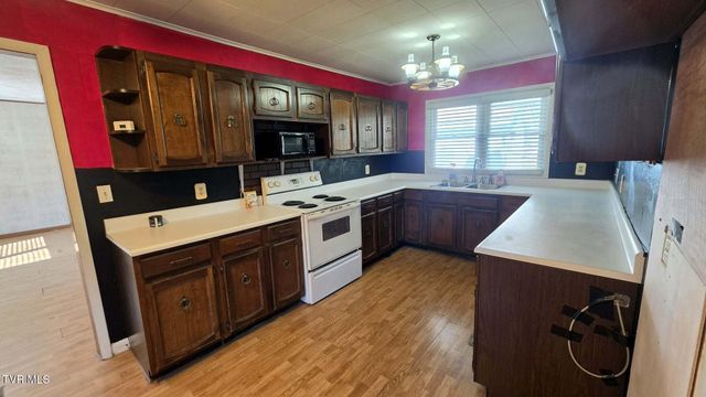 10841 Cox Road, Wise, VA 24293