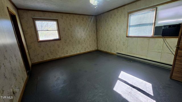 10841 Cox Road, Wise, VA 24293