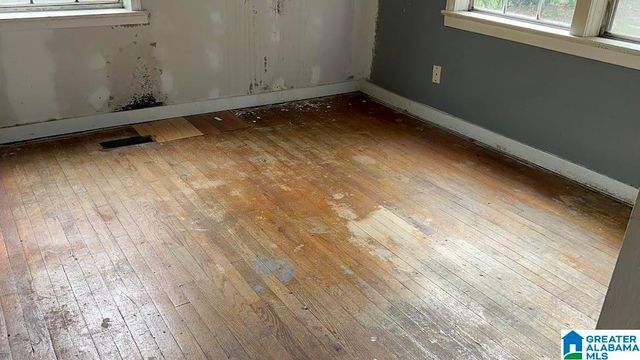 123 BROOKWOOD ROAD W, Midfield, AL 35228