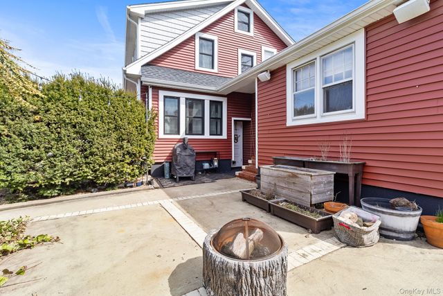 42 Robertson Road, Lynbrook, NY 11563