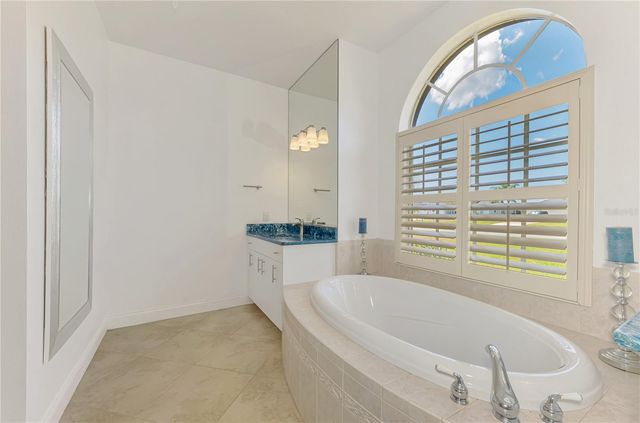 202 ROTONDA BOULEVARD N, Rotonda West, FL 33947